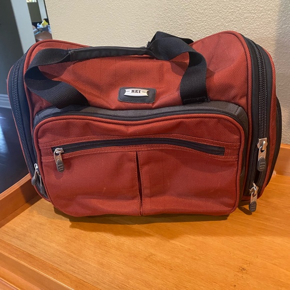 REI Travel, Gym or Work Bag. - Picture 14 of 14